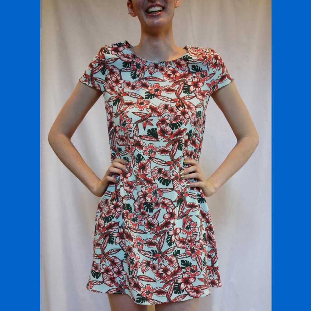 Floral Pull&Bear Dress